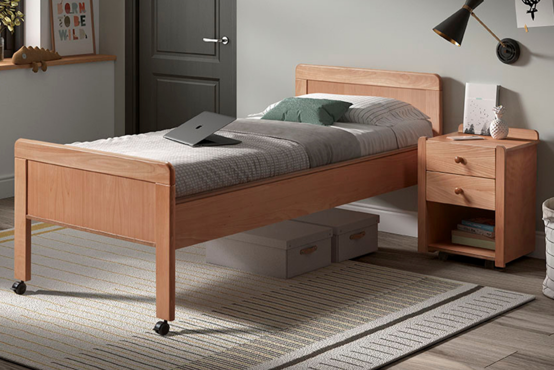 Ledikant Eiken – Scandinavisch Minimalistisch 90x200 op Wielen