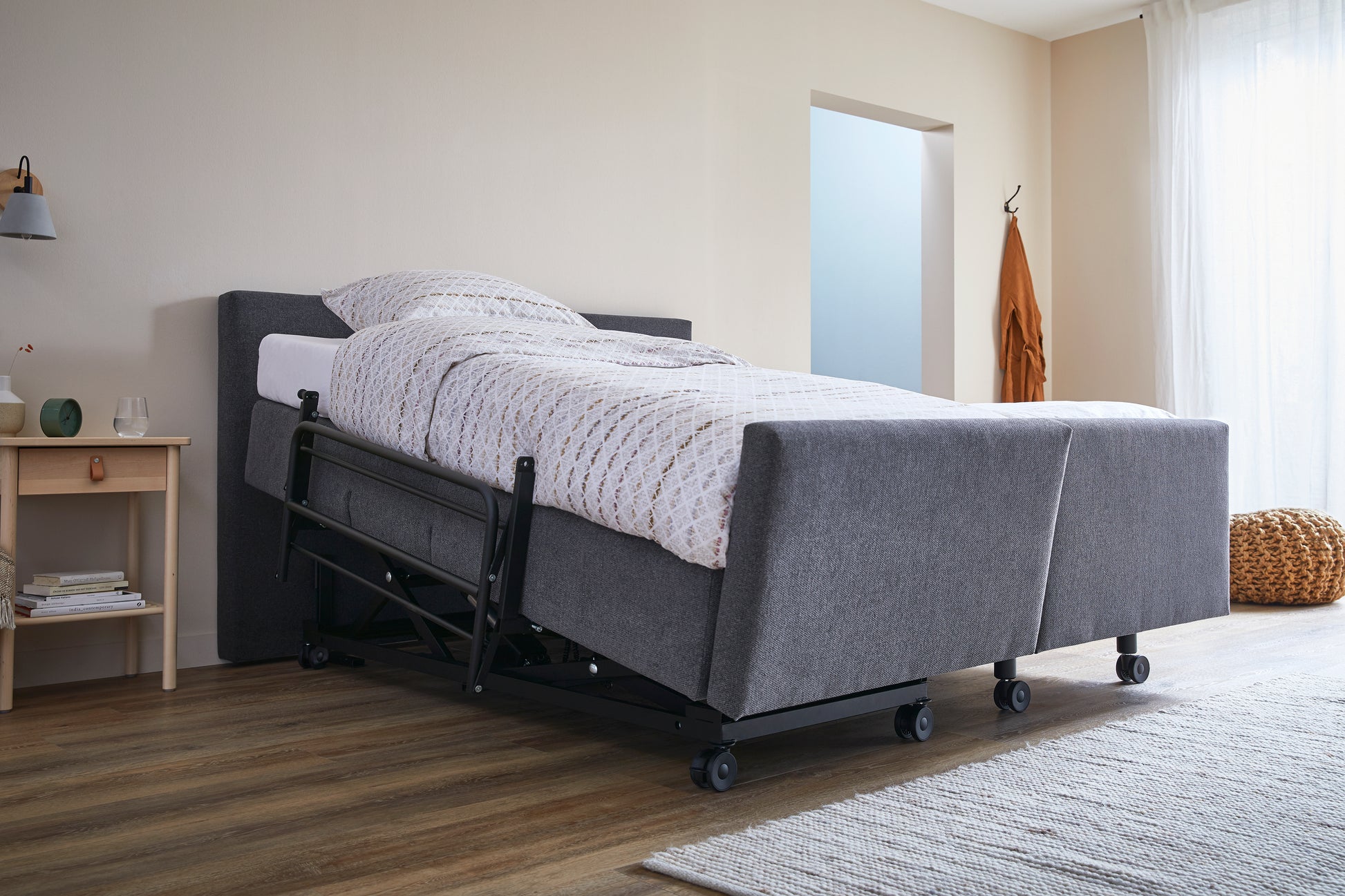 Seniorbed Hooglaag Deluxe – Comfortabel en Veilig Slapen